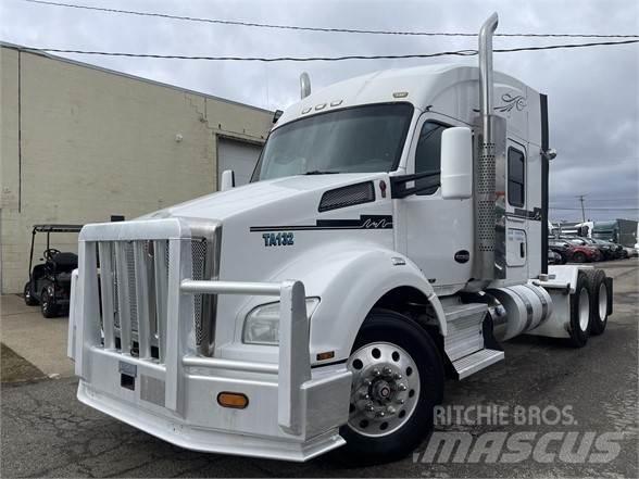 Kenworth T880 Prime Movers