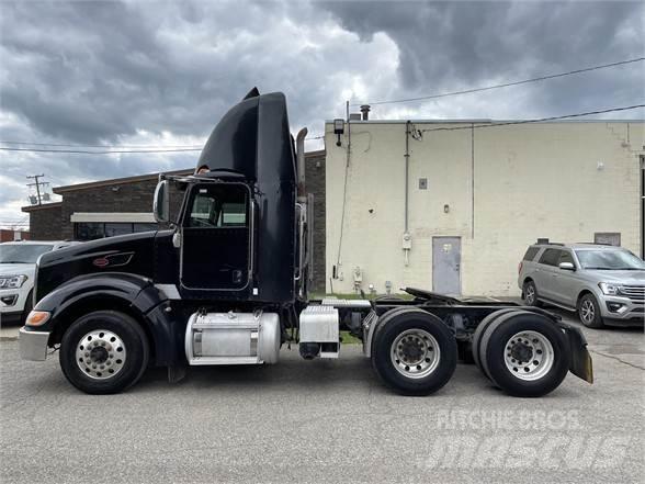 Peterbilt 386 Prime Movers