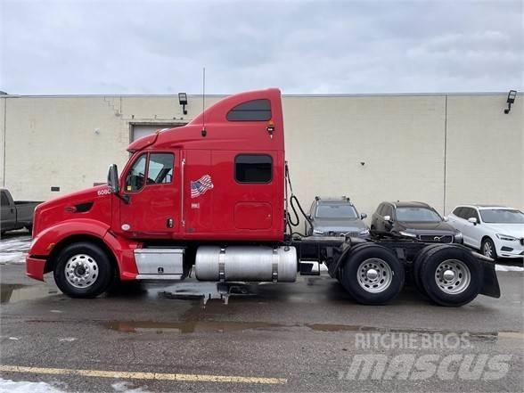 Peterbilt 587 Prime Movers