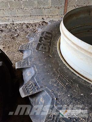 BKT Unbekannt Tyres, wheels and rims