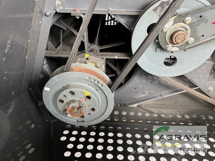 CLAAS MEDION 310 Combine harvesters