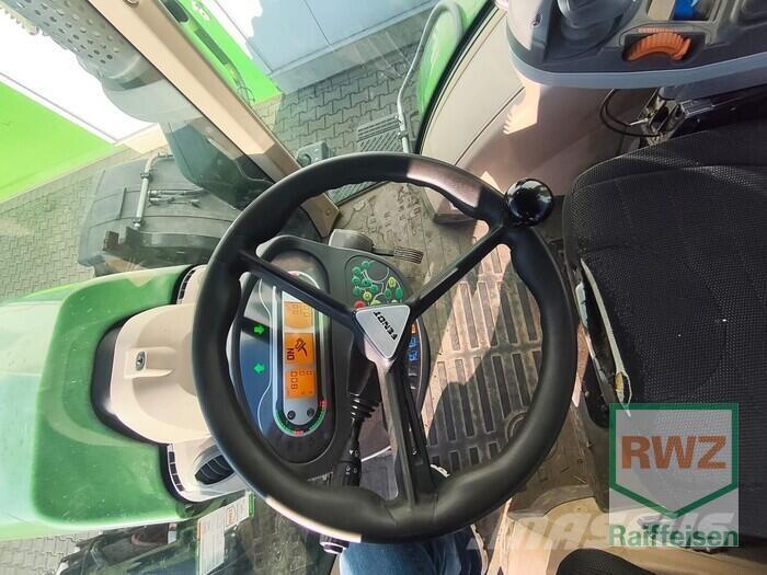 Fendt 724 Vario Tractors