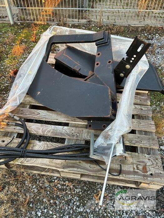 Fendt 724 VARIO S4 Tractors