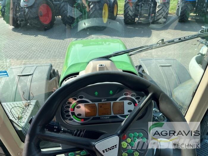 Fendt 724 VARIO SCR Tractors