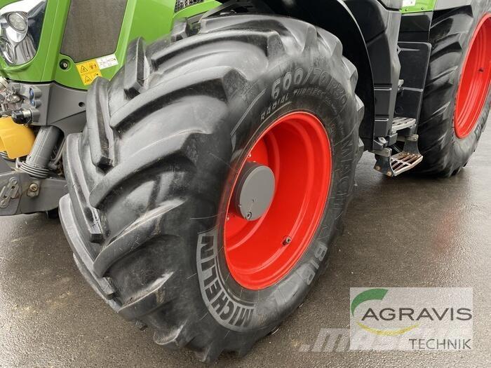 Fendt 826 VARIO S4 Tractors