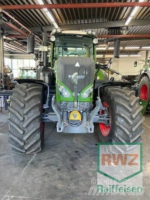 Fendt 828 Vario S4 Tractors