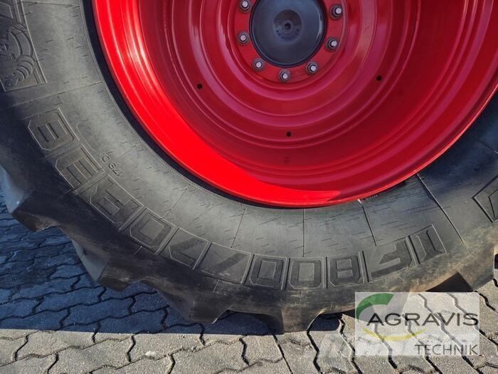 Fendt 828 VARIO S4 Tractors