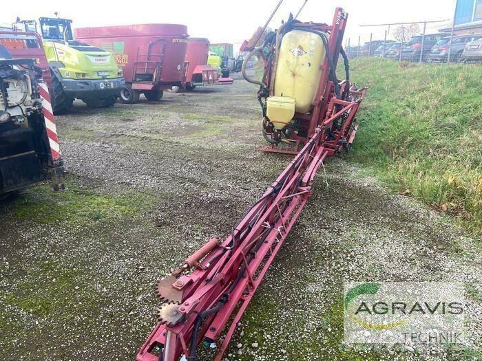 Hardi MEGA 1000 LTR. Trailed sprayers