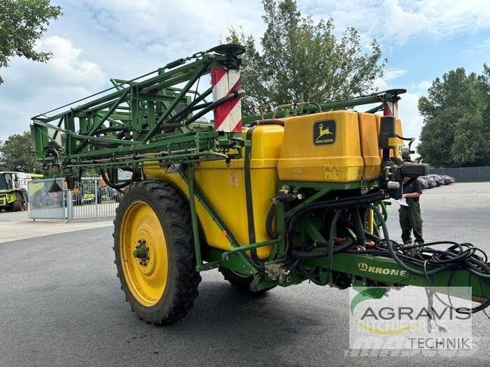 John Deere 632 Trailed sprayers