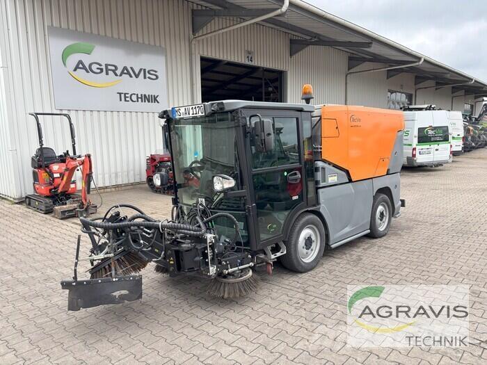 Kärcher MC250 Sweepers