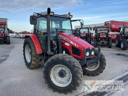 Massey Ferguson 5455 Tractors
