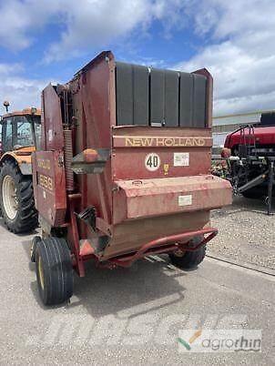 New Holland 658 Round balers