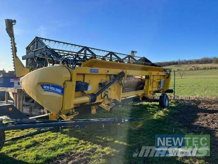 New Holland CX 6.90 Combine harvesters
