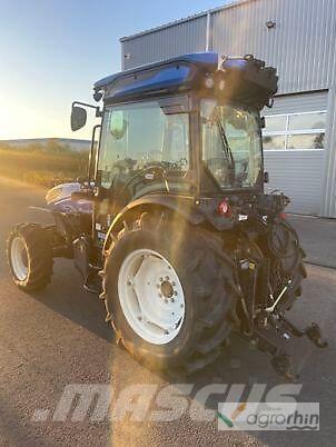 New Holland T4.100F Farm machinery