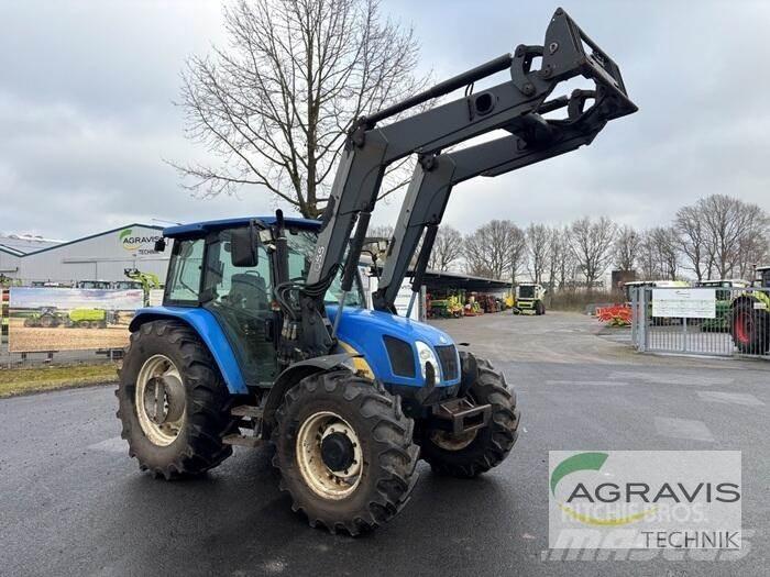 New Holland TLA 100 Tractors