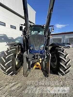 Valtra N134A Tractors