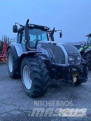 Valtra T172 HITECH Tractors