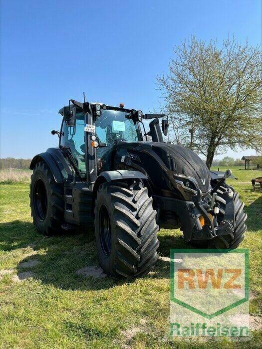 Valtra T195D Tractors