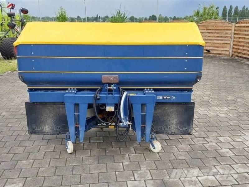 Bogballe M2W Manure spreaders
