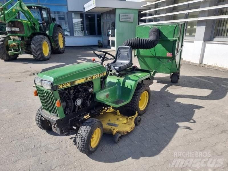 John Deere 332 Compact tractors