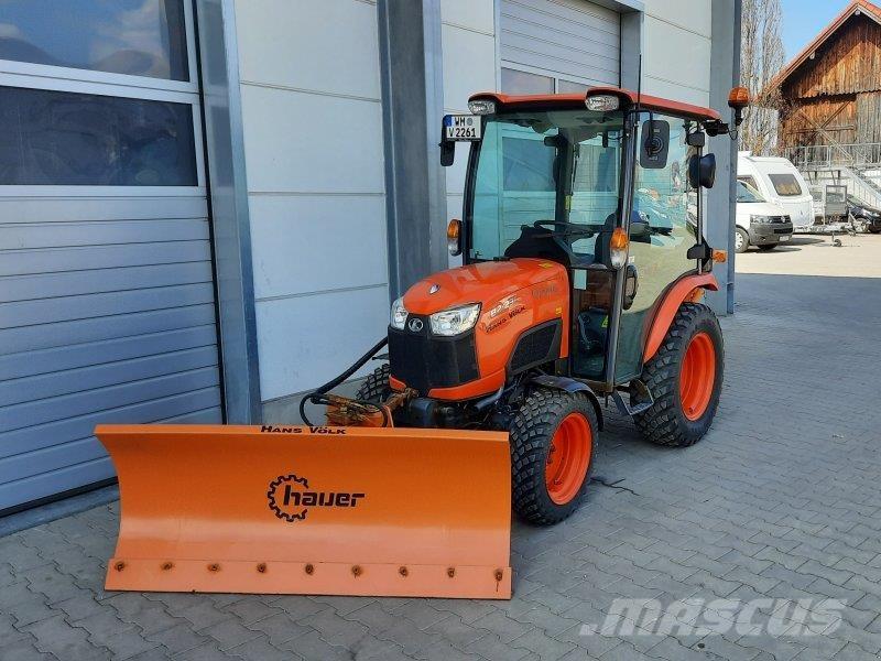 Kubota B2231 Compact tractors