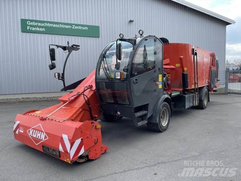 Kuhn SPW 19 Feed mixer