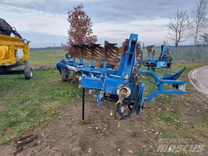 Överum 5 Schar Ploughs