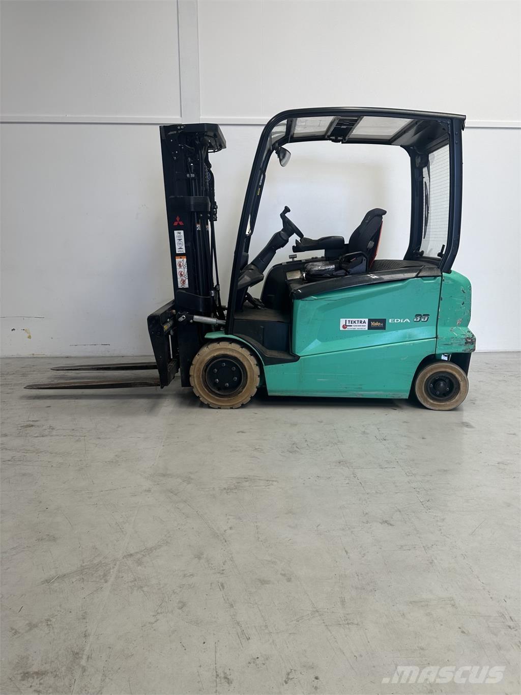 Mitsubishi FB35N Electric forklift trucks
