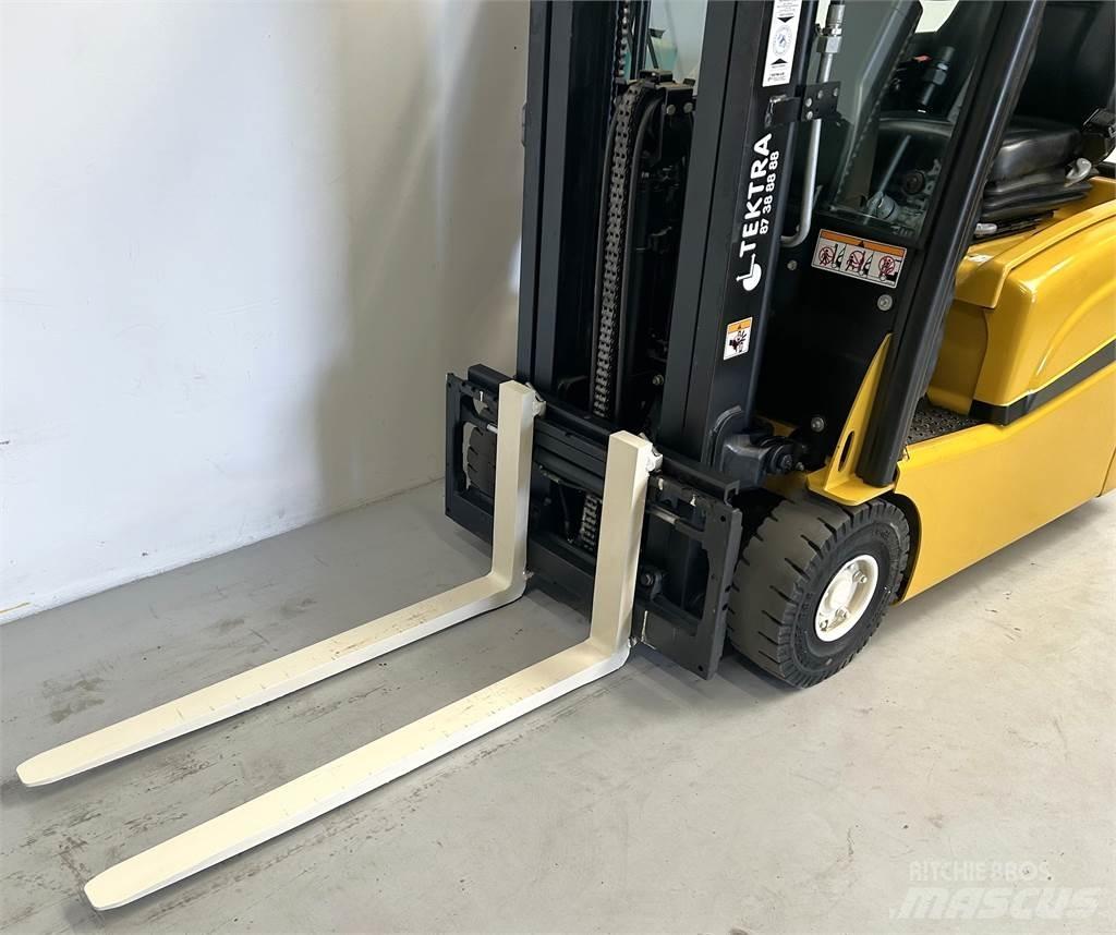 Yale ERP16VT (SWB) Electric forklift trucks
