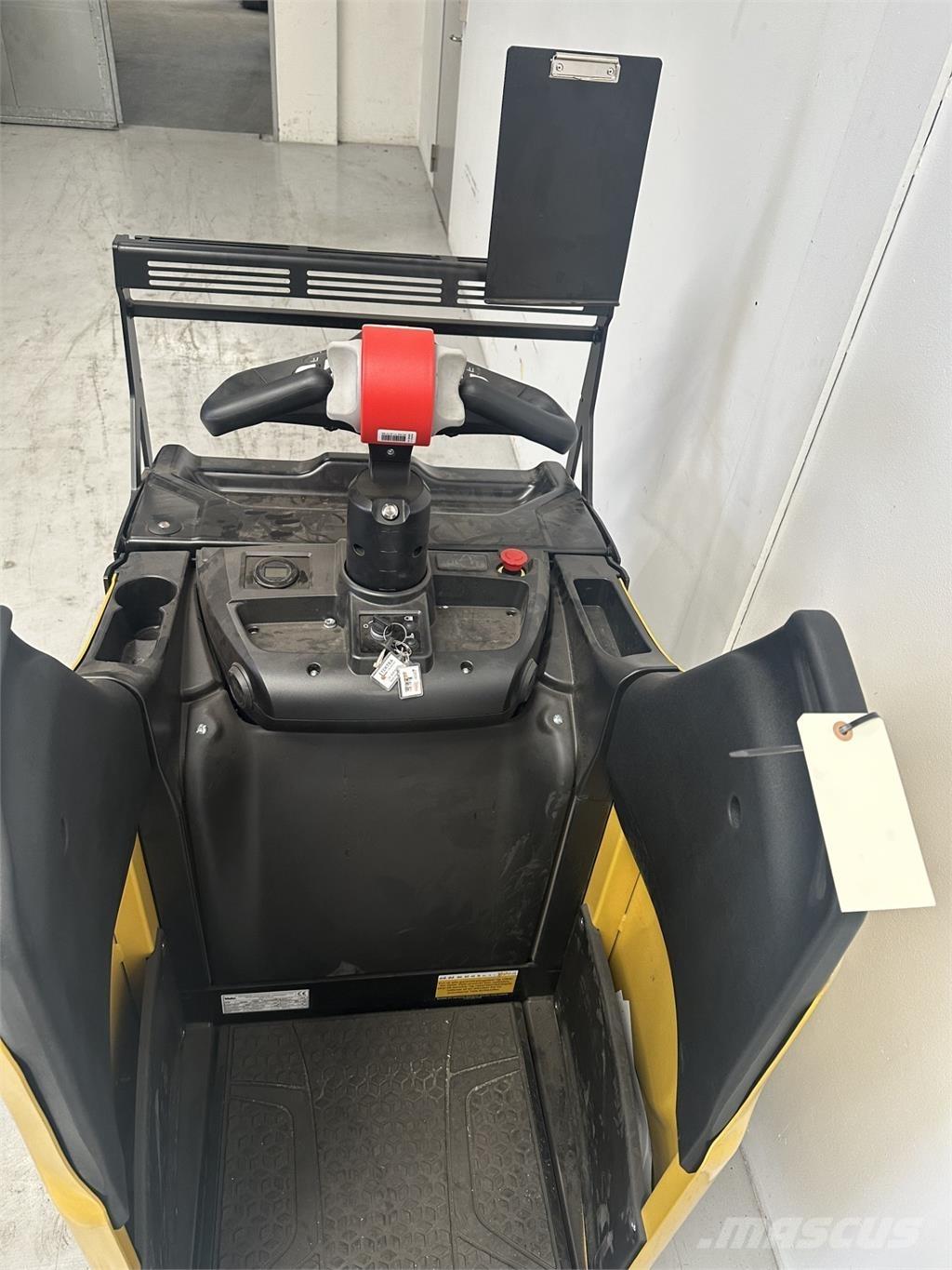 Yale MP20X-E843 Low lift with platform