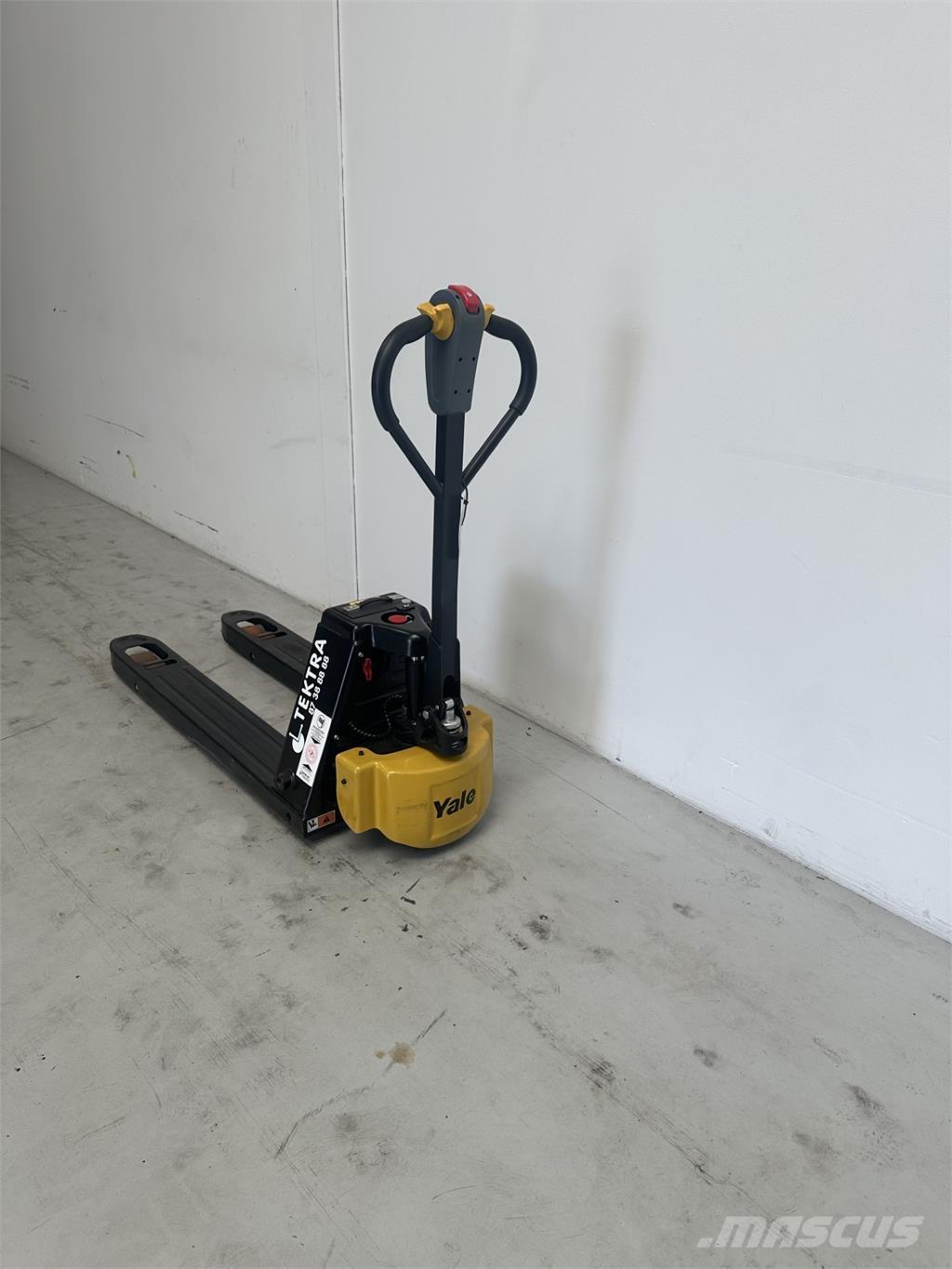 Yale MPC15 - 550 Low lifter