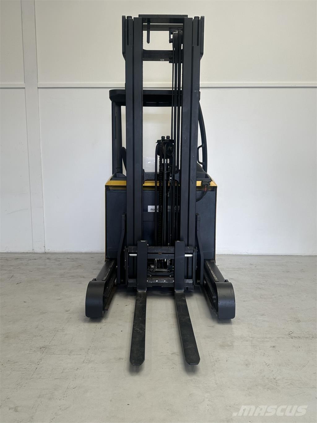 Yale MR14 Reach truck