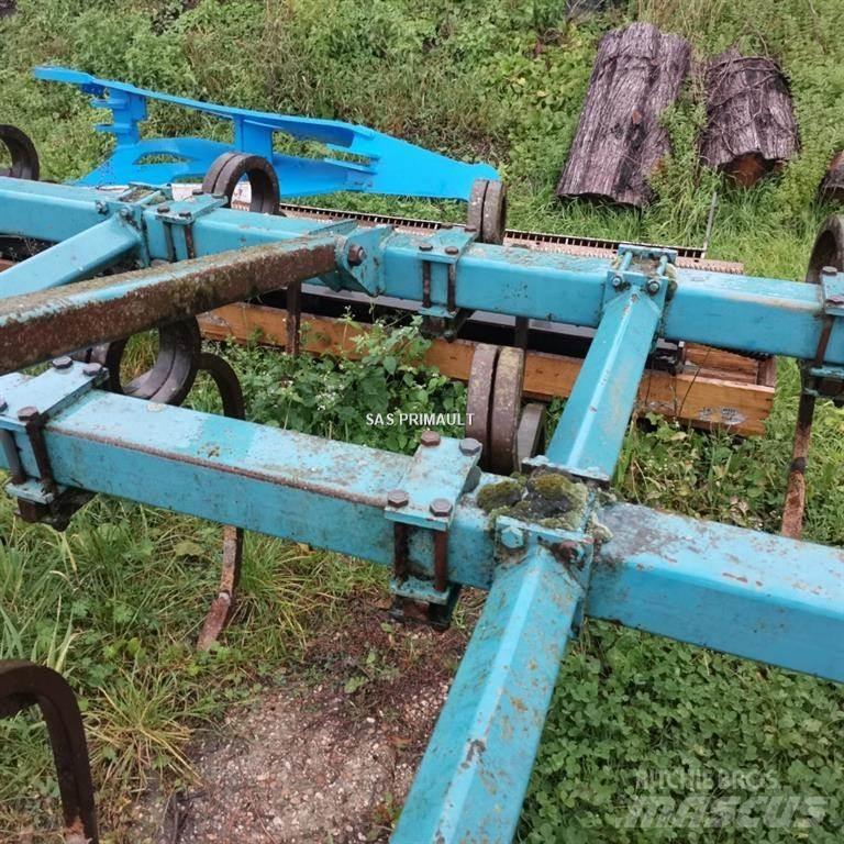 Bonnel multicultor Farm machinery