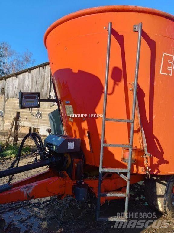 Euromark TXV 13 Feed mixer