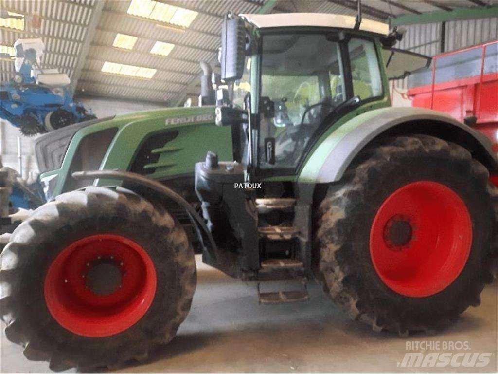 Fendt 826 VARIO Tractors