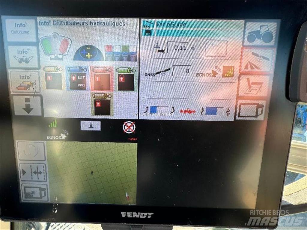 Fendt 826 VARIO Tractors
