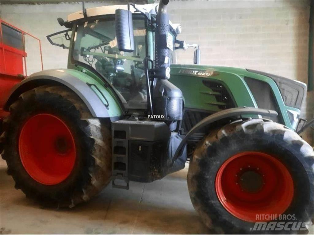 Fendt 826 VARIO Tractors