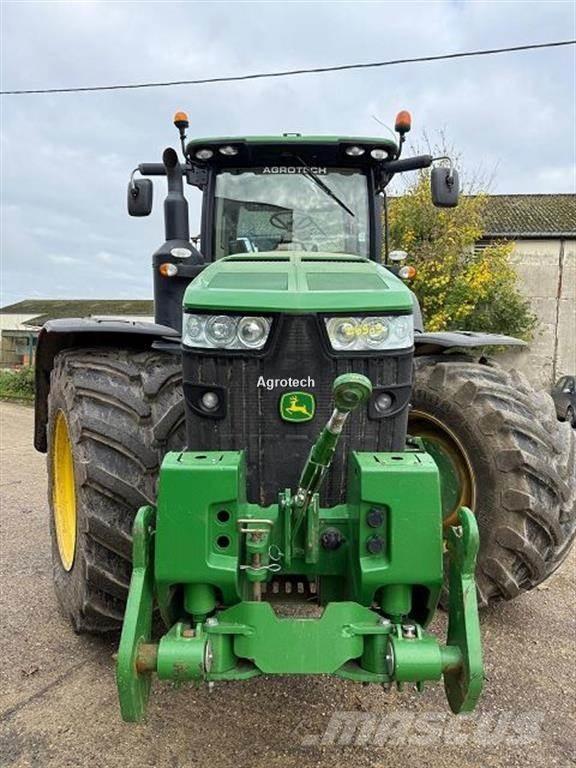 John Deere 8370 R Tractors