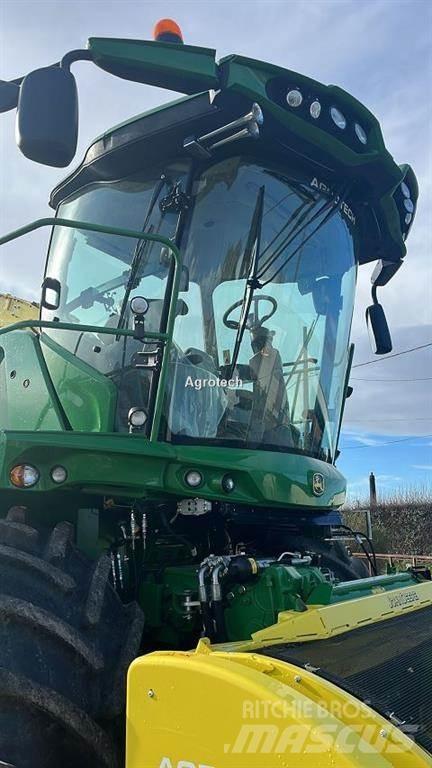 John Deere 8400 Forage harvesters