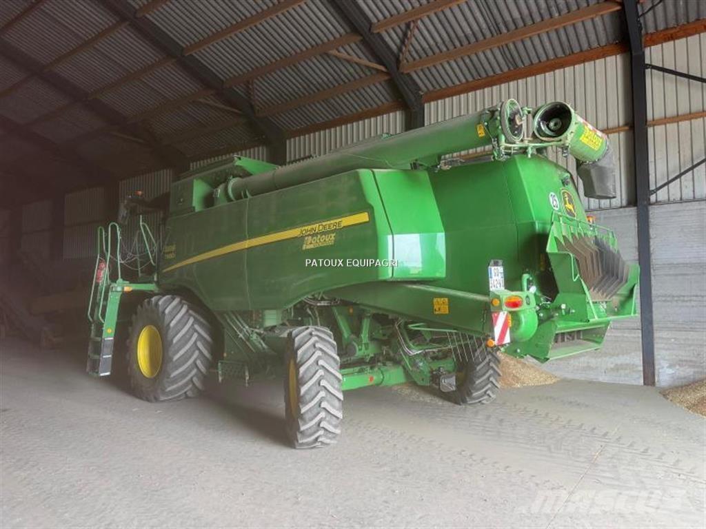 John Deere T660 Combine harvesters