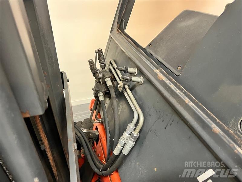 Linde N.V.T. Electric forklift trucks