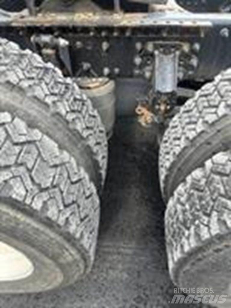 Mack AN64T Prime Movers
