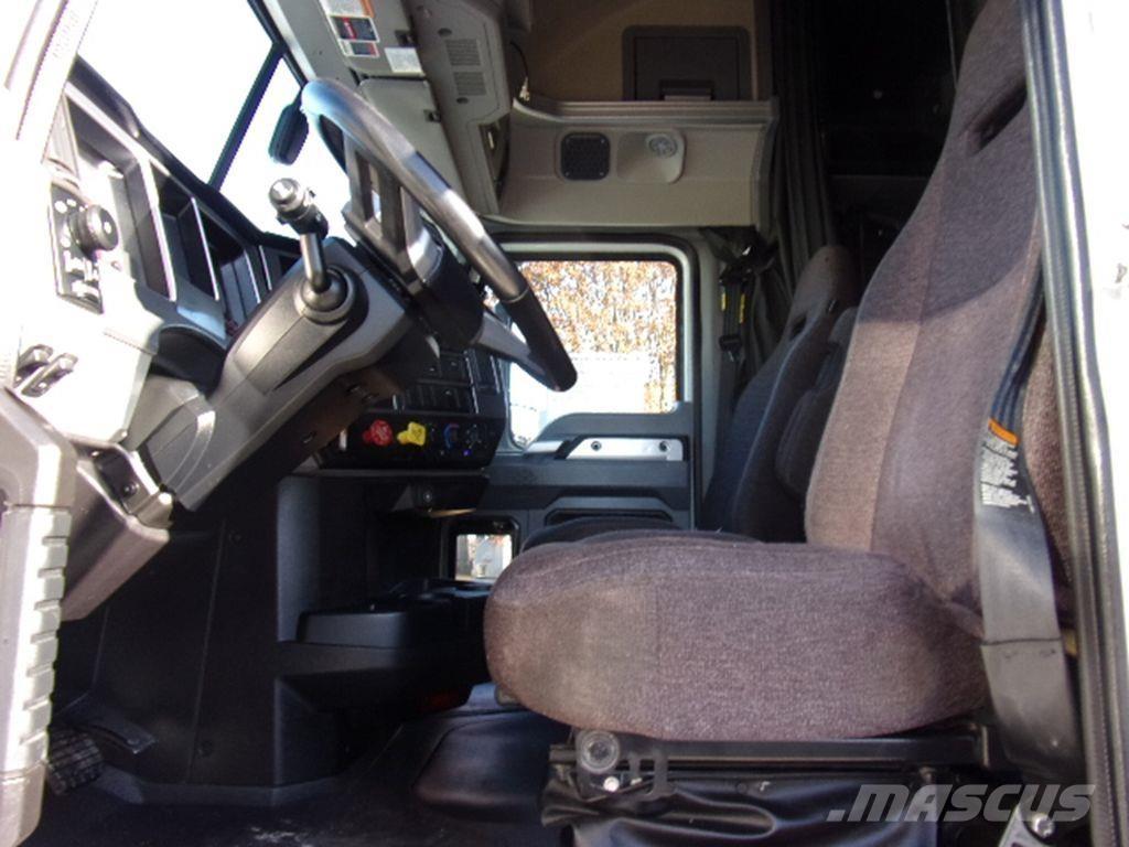 Mack AN64T Prime Movers