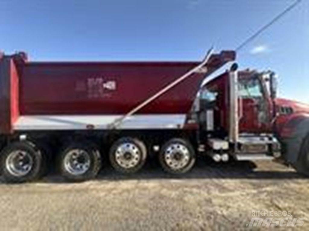 Mack GR104FR Tipper trucks