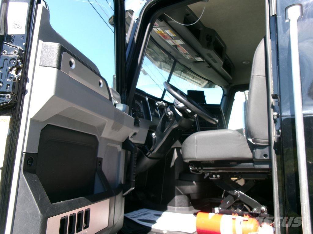 Mack GR64F Tipper trucks