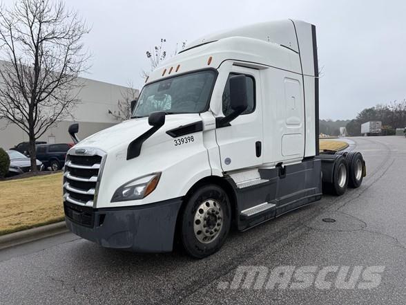 Freightliner CASCADIA 116 Prime Movers