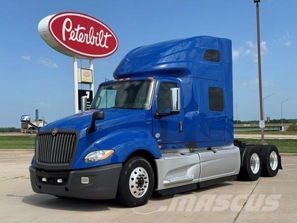 International LT Prime Movers