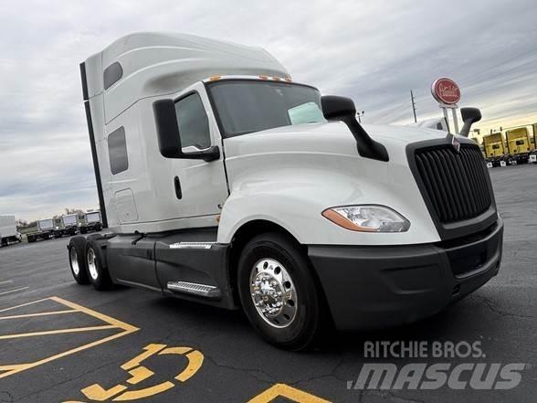 International LT Prime Movers