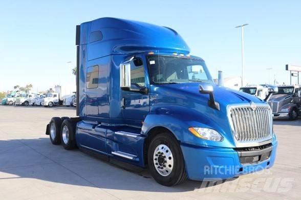 International LT Prime Movers