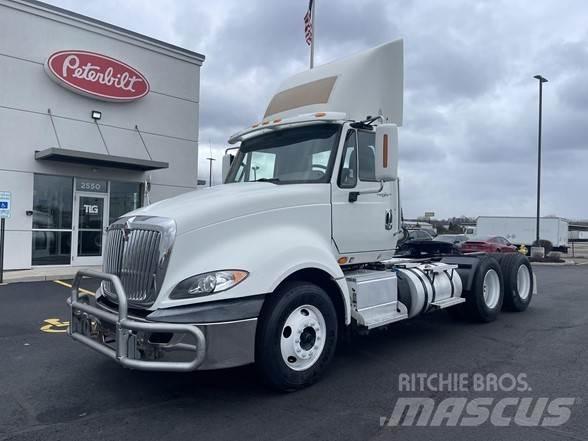 International PROSTAR Prime Movers